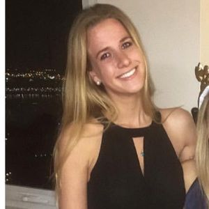 Meet your Posher, Caroline